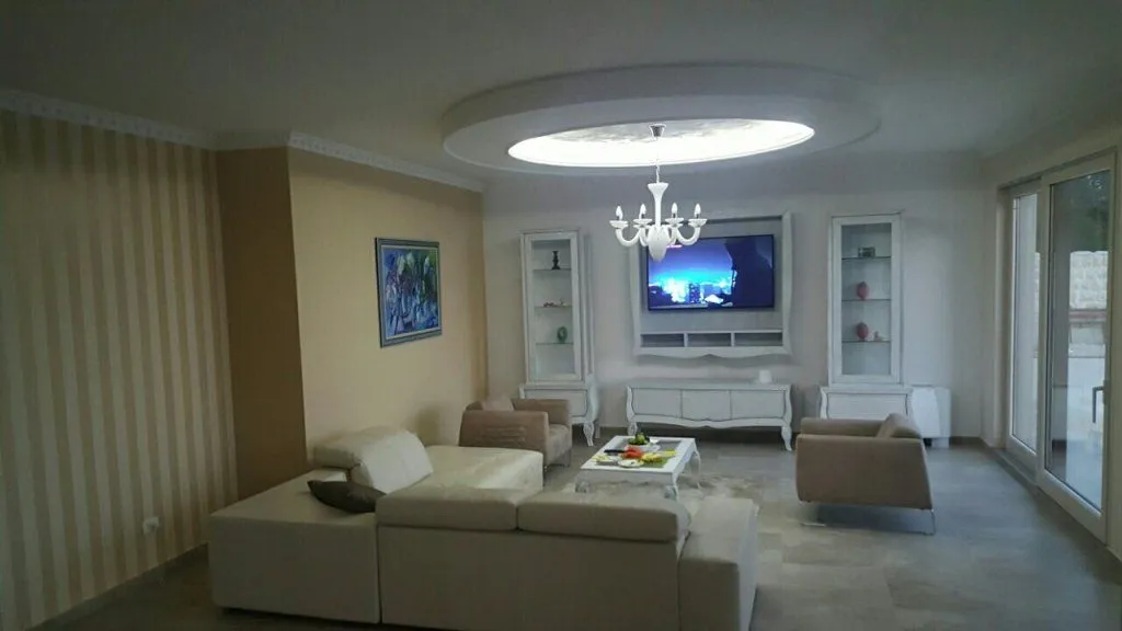 Sale, house, 735m², Reževići, Budva