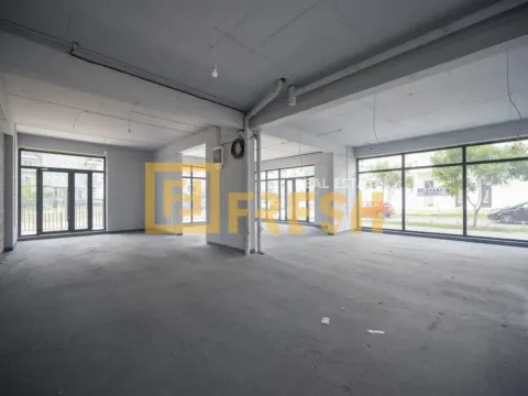Izdavanje, poslovni prostor, 150m², Stari Aerodrom, Podgorica - image 8