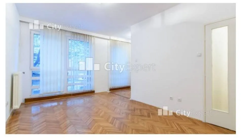Izdavanje, trosoban stan, 70m², Vračar Centar, Vračar Sve Podlokacije