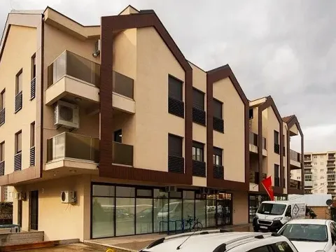 Izdavanje, dvosoban stan, 56m², City Kvart, Podgorica - image 3