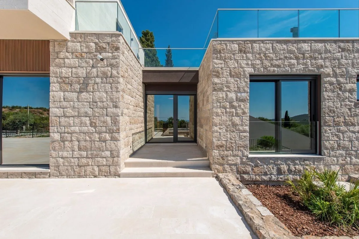 Prodaja, kuća, 558m², Đuraševići, Tivat
