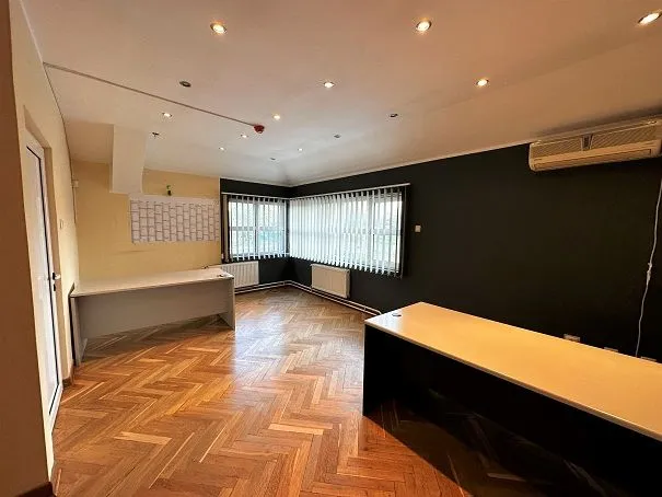 Rent, office space, 850m², Zemun Sve Podlokacije, Beograd