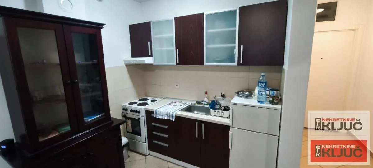 Rent, studio apartment, 26m², Grbavica, Novi Sad Sve Podlokacije