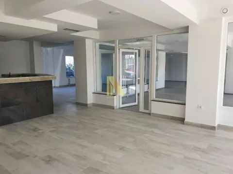 Sale, office space, 304m², Nova Pazova, Stara Pazova - image 4