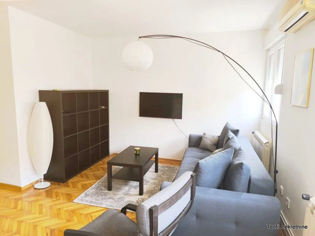 Rent, two bedroom apartment, 38m², Stari Grad, Beograd