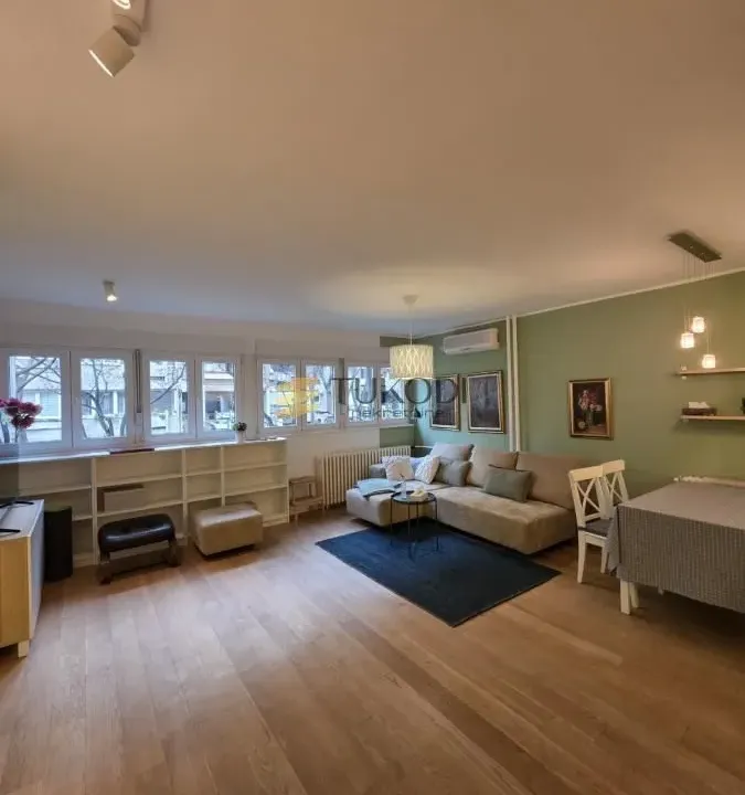 Izdavanje, trosoban stan, 80m², Novi Beograd Sve Podlokacije, Beograd