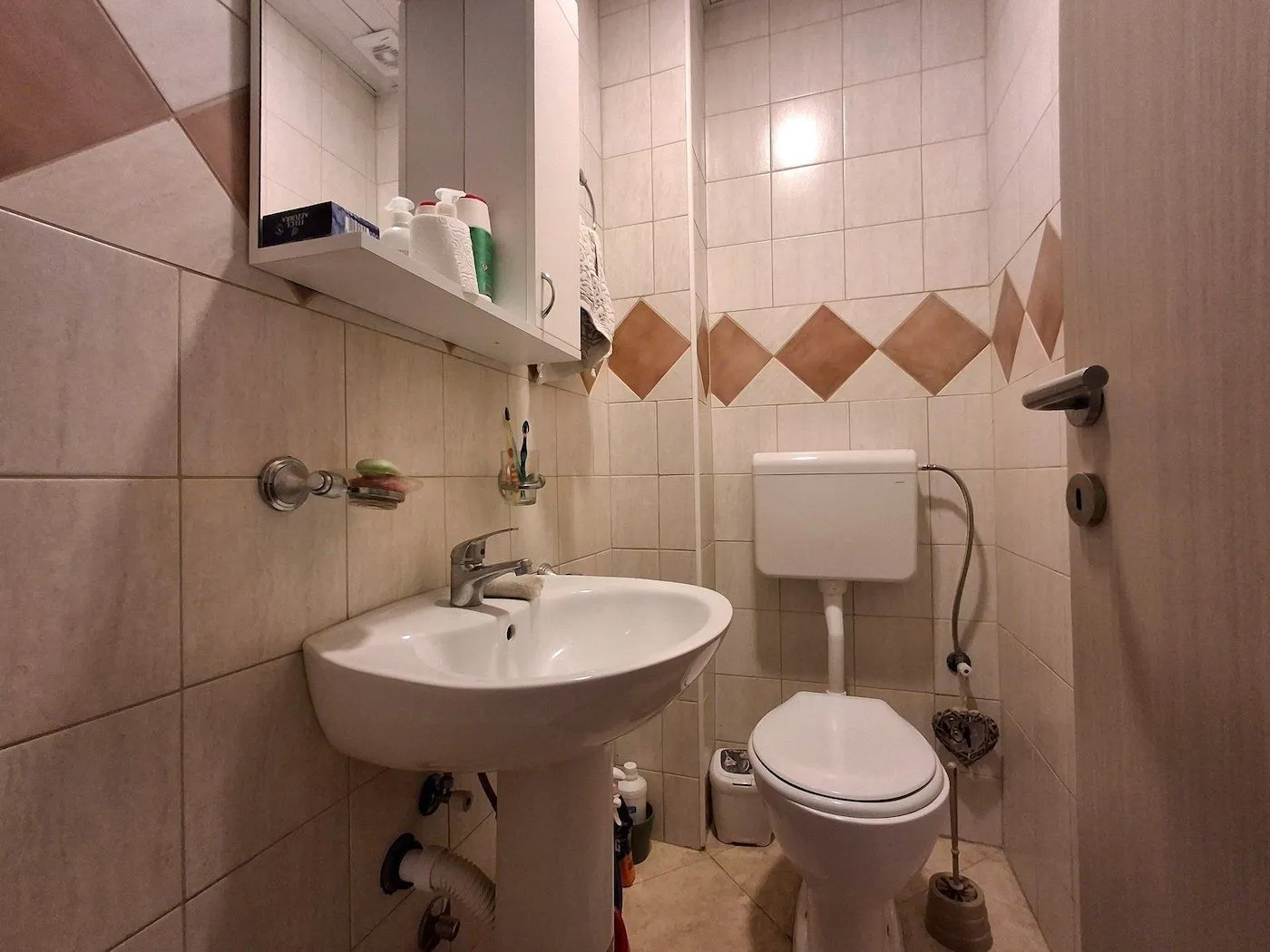 Izdavanje, stan, 96m², Stari Aerodrom, Podgorica