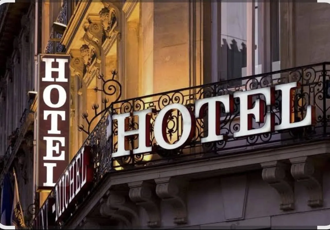 Rent, hospitality venue, 500m², Bečići, Budva