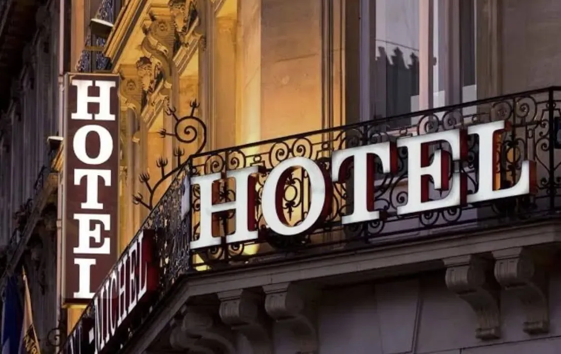 Rent, hospitality venue, 500m², Bečići, Budva