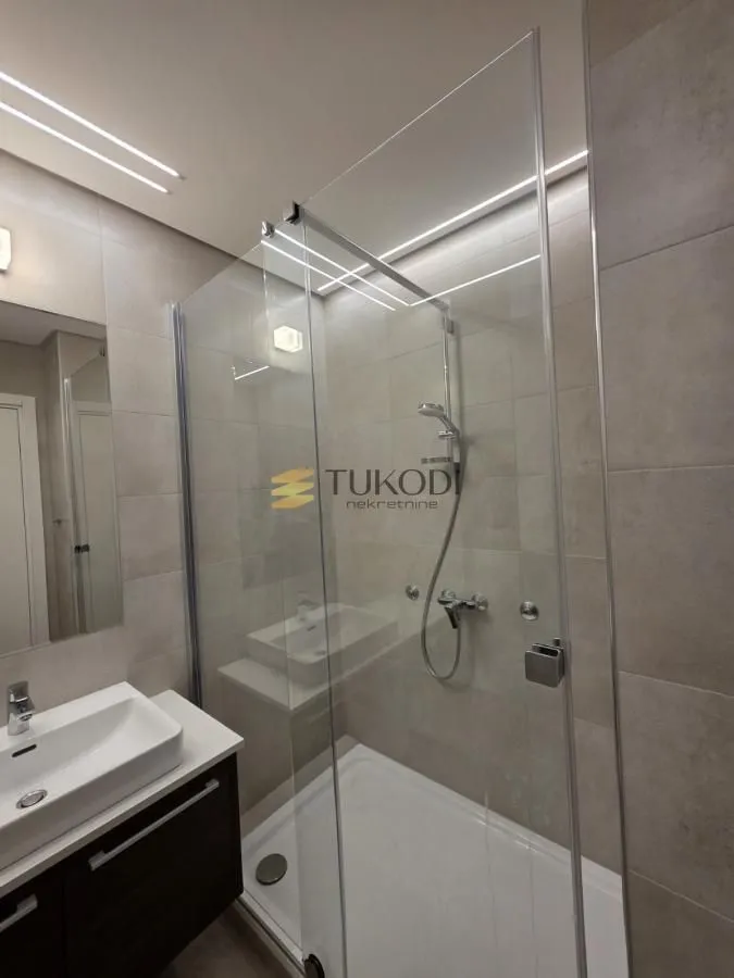 Sale, four bedroom apartment, 138m², Savski Venac, Beograd