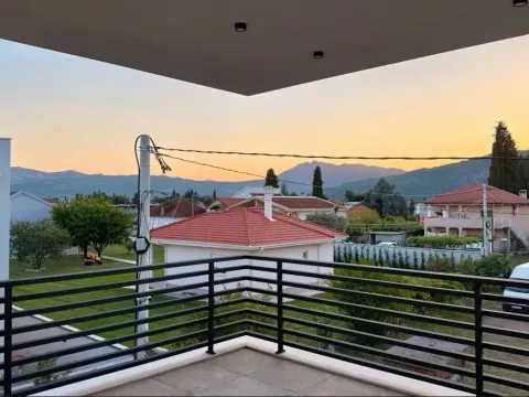 Sale, house, 225m², Gornja Gorica, Podgorica - image 8