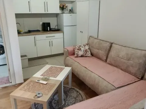 Prodaja, jednosoban stan, 44m², Malo Brdo, Podgorica - image 6