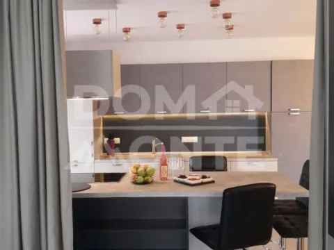 Izdavanje, trosoban stan, 110m², Seljanovo, Tivat - image 4