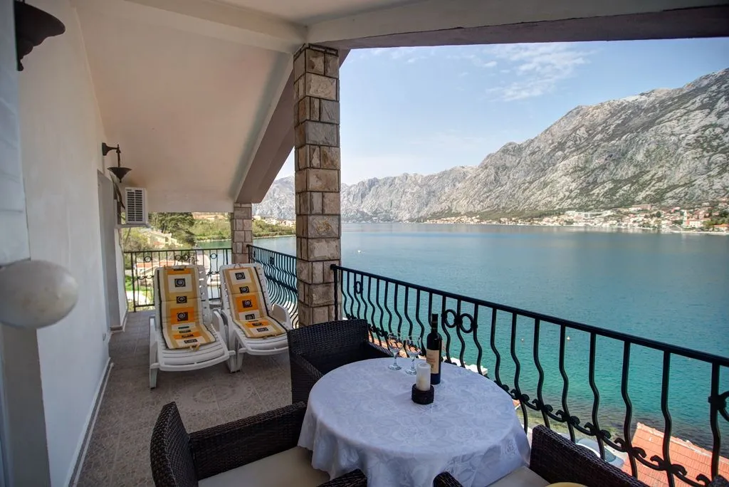 Sale, house, 260m², Muo, Kotor