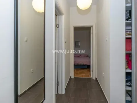 Rent, house, 200m², Gorica, Danilovgrad - image 19