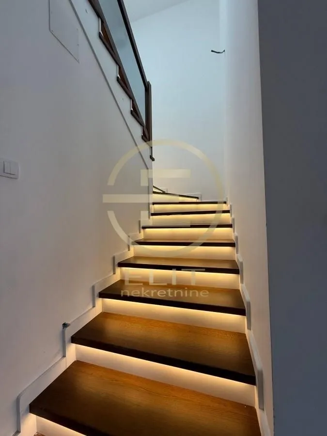 Prodaja, stan, 136m², Bulevar Evrope, Novi Sad Sve Podlokacije