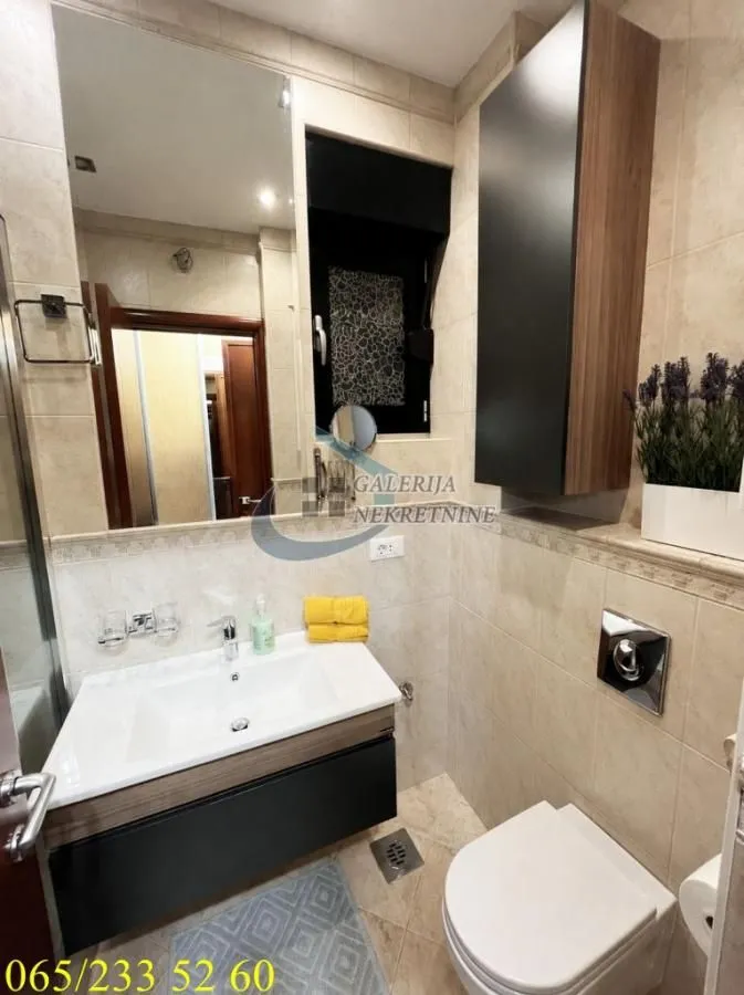 Prodaja, jednosoban stan, 37m², Vračar Hram, Vračar Sve Podlokacije