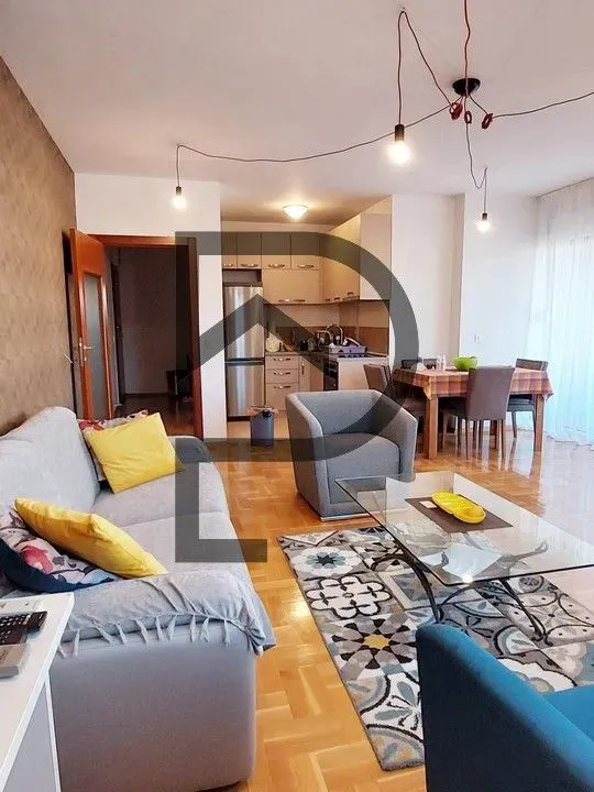 Izdavanje, stan, 68m², Centar, Podgorica