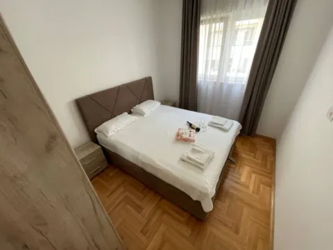 Izdavanje, jednosoban stan, 40m², Maslinjak, Budva - image 4