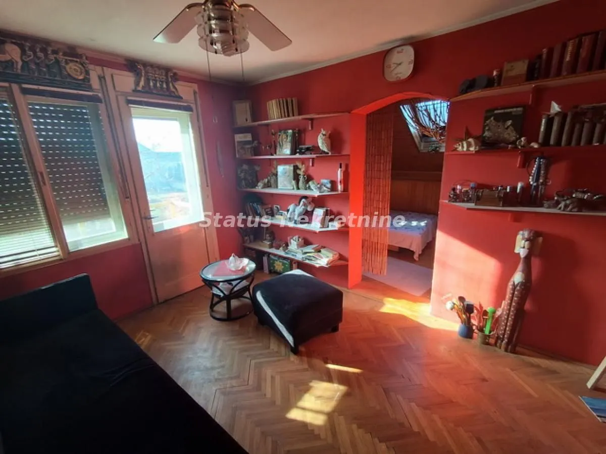 Prodaja, kuća, 200m², Futog, Novi Sad Sve Podlokacije