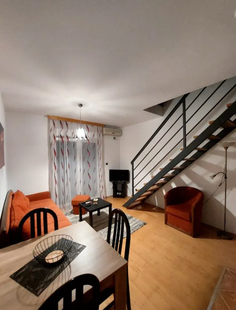 Izdavanje, jednosoban stan, 44m², Podgorica, Crna Gora