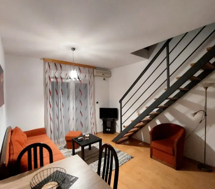 Izdavanje, jednosoban stan, 44m², Podgorica, Crna Gora