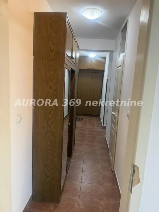 Prodaja, trosoban stan, 64m², Ruma, Srbija