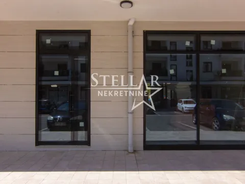 Izdavanje, poslovni prostor, 100m², City Kvart, Podgorica - image 5