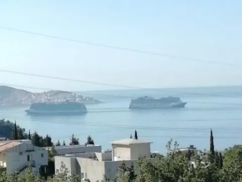 Prodaja, kuća, 730m², Bar, Crna Gora - image 1