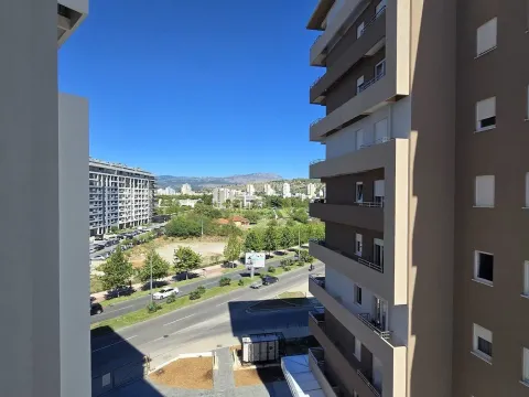 Rent, apartment, 93m², Central Point, Podgorica - image 11