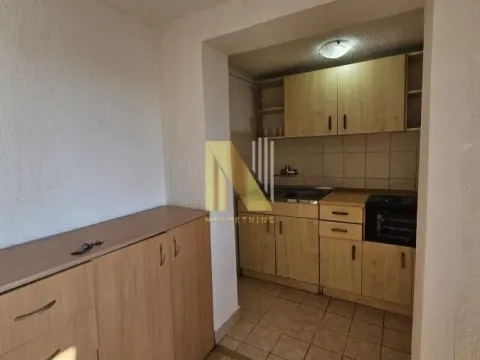 Izdavanje, jednosoban stan, 30m², Centar, Novi Sad - image 2