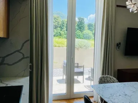 Izdavanje, dvosoban stan, 146m², Tivat, Crna Gora - image 4