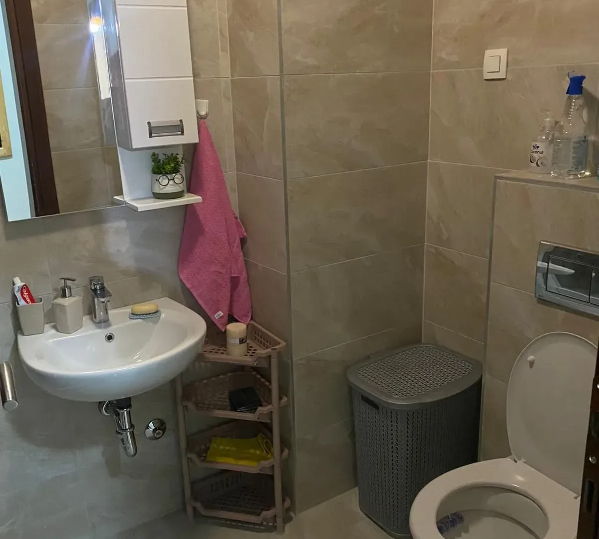 Izdavanje, jednosoban stan, 43m², Zabjelo, Podgorica