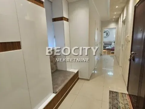 Prodaja, stan, 113m², Novo naselje, Novi Sad - image 4