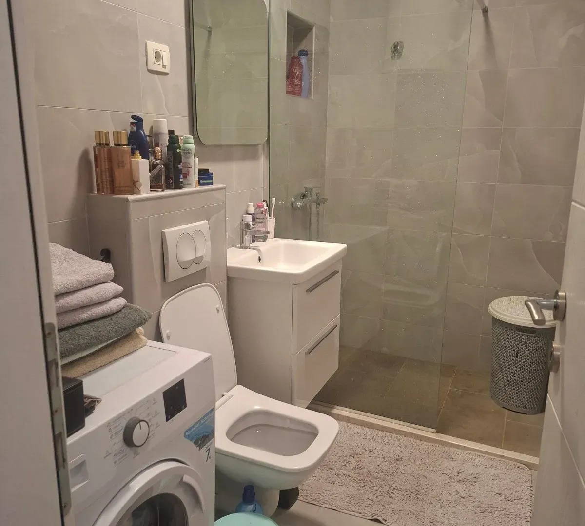 Izdavanje, jednosoban stan, 52m², Preko Morače, Podgorica
