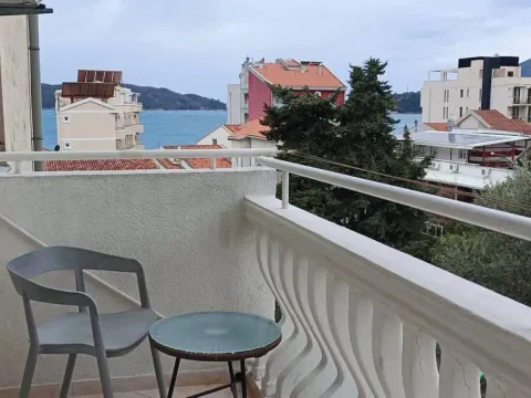 Prodaja, trosoban stan, 63m², Rafailovići, Budva - image 1