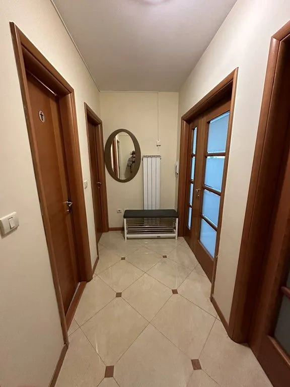 Izdavanje, dvosoban stan, 75m², Preko Morače, Podgorica