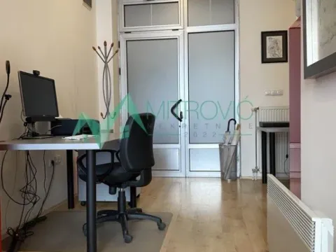 Izdavanje, poslovni prostor, 30m², Novi Sad Sve Podlokacije, Novi Sad - image 2