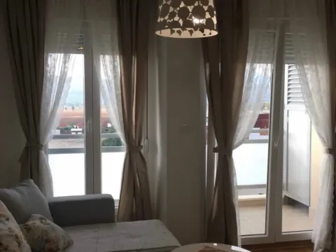 Izdavanje, garsonjera, 30m², City Kvart, Podgorica - image 4