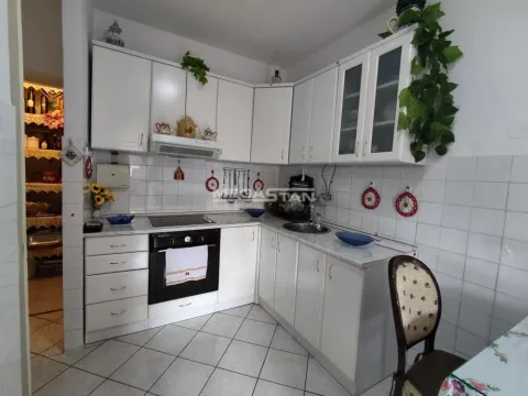 Sale, two bedroom apartment, 60m², Južni Bulevar, Vračar Sve Podlokacije - image 6