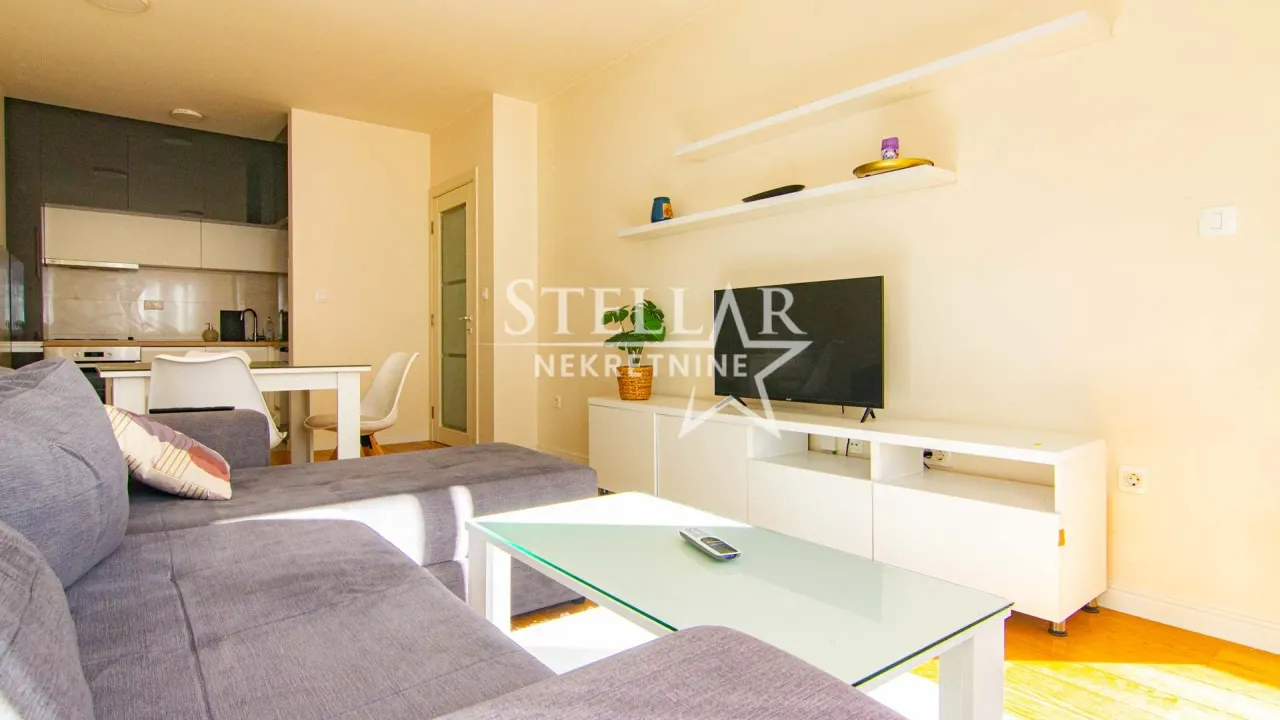 Rent, apartment, 47m², Central Point, Podgorica