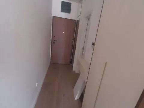 Izdavanje, dvosoban stan, 65m², Dobrota, Kotor - image 12