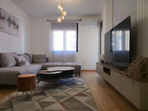 Izdavanje, jednosoban stan, 45m², New City, Podgorica - image 4