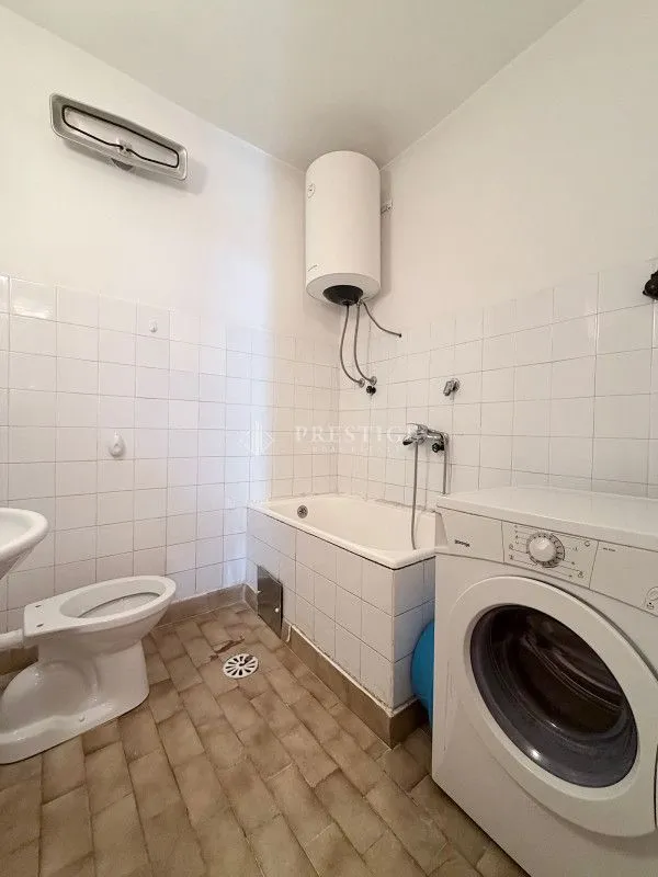 Prodaja, jednosoban stan, 48m², Gintaš, Podgorica