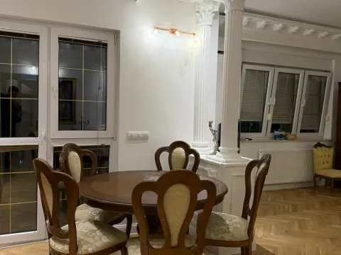 Izdavanje, dvosoban stan, 79m², Centar, Podgorica - image 4