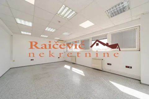 Rent, office space, 216m², Zemun Gornji Grad, Zemun Sve Podlokacije - image 14