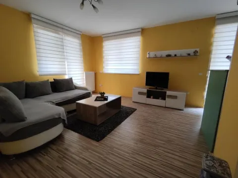 Izdavanje, jednosoban stan, 53m², Aqua park, Jagodina - image 2