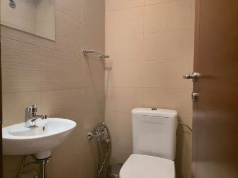 Izdavanje, dvosoban stan, 72m², Blok 6, Podgorica - image 10