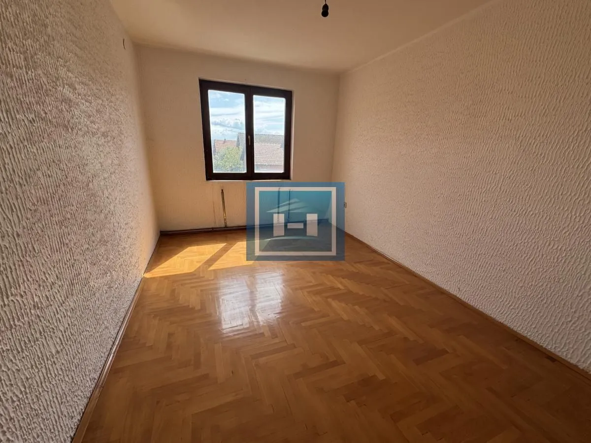 Sale, office space, 885m², Ćuprija, Srbija