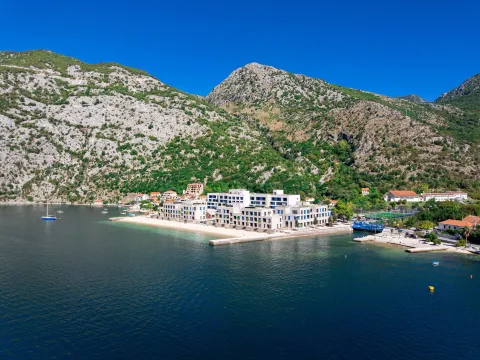 Sale, two bedroom apartment, 51m², Risan, Kotor - image 12